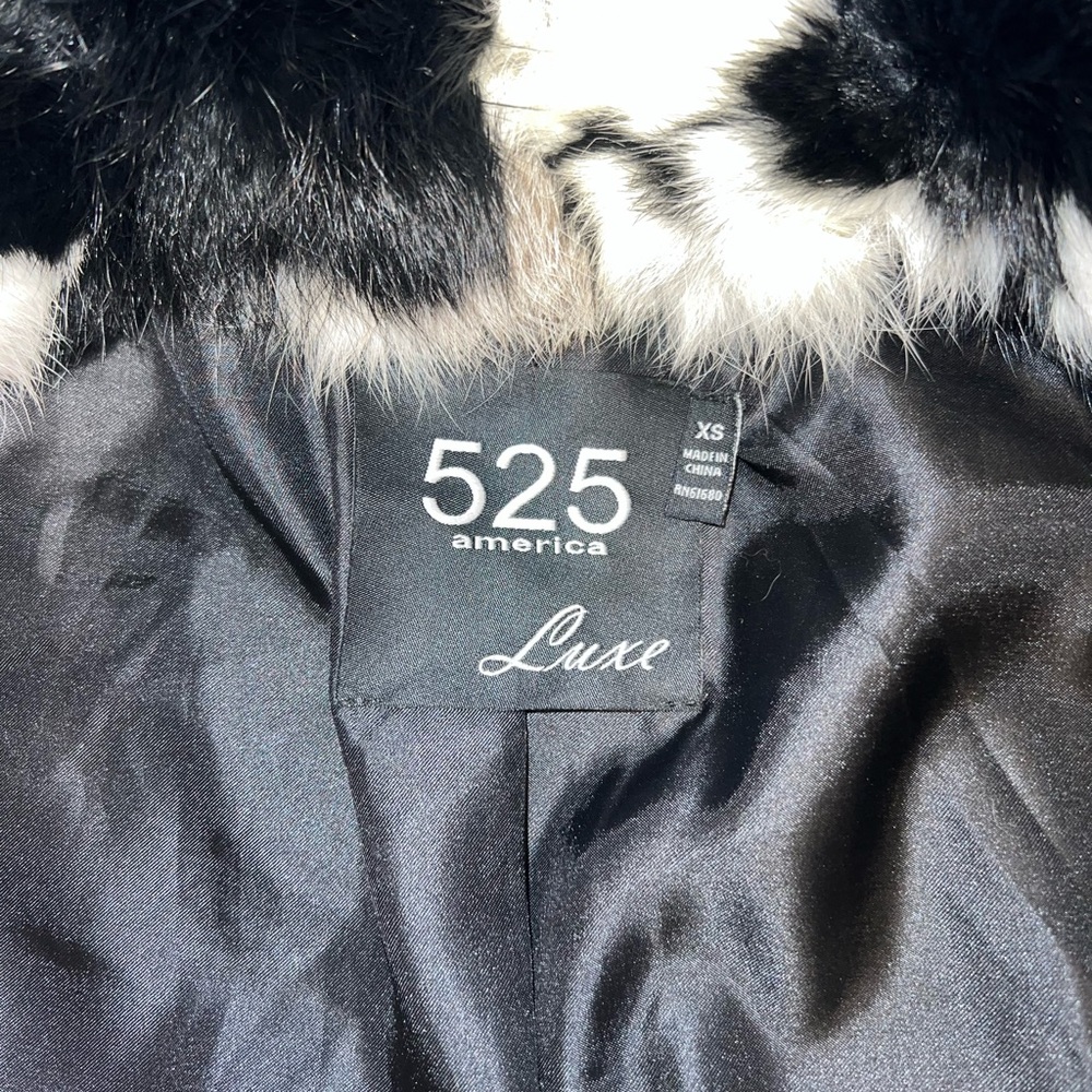 525 America Rabbit Fur Vest - Picture 5 of 7